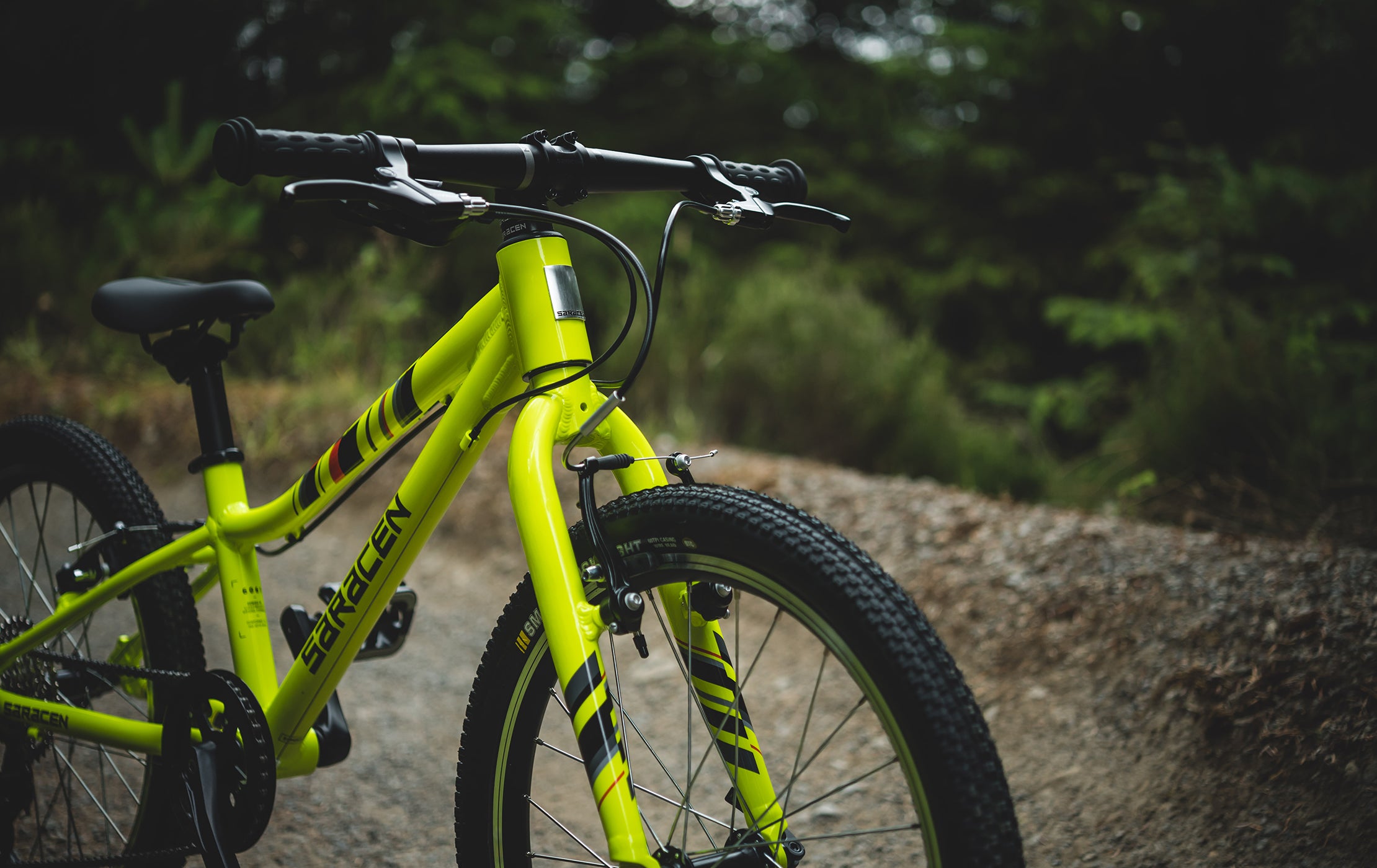 Mantra 2.0R Youth Mountain Bike by Saracen – Tikes Bikes